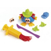 MALETI PASTA TOVA SOFT DOUGH. 4 POTS AMB EINES.CARES DIVERTIDES